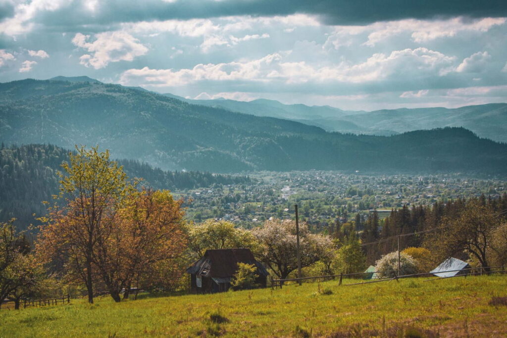 Село Микуличин 